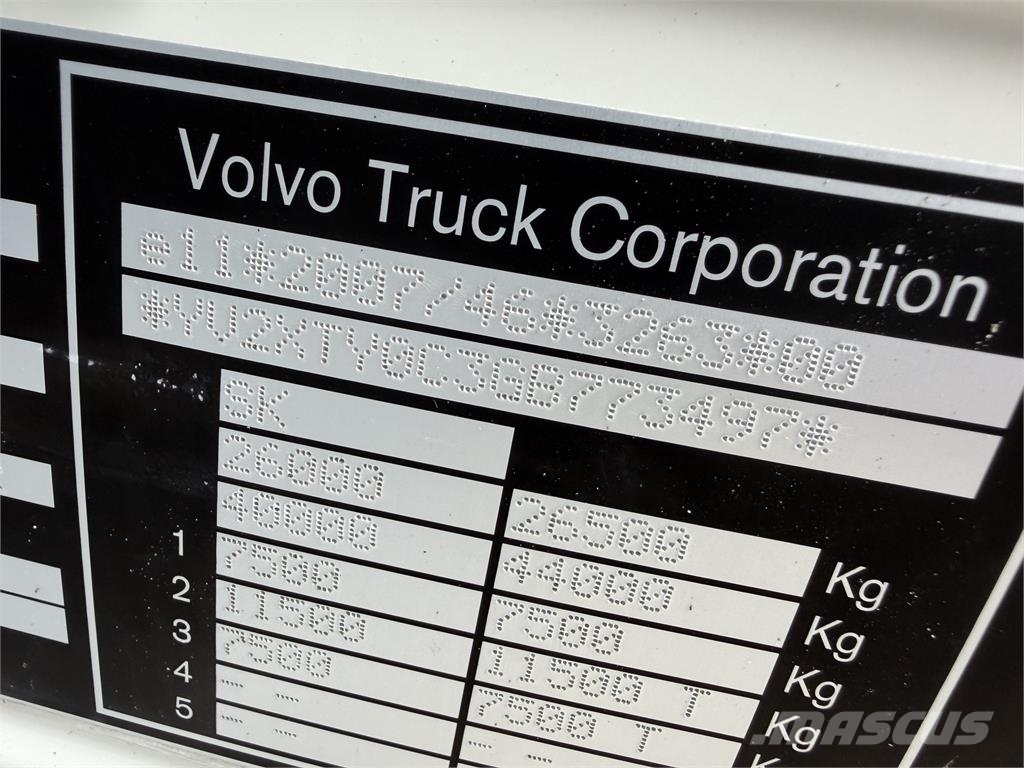 Volvo FM VIN 497 626 Camiones de caja de lona