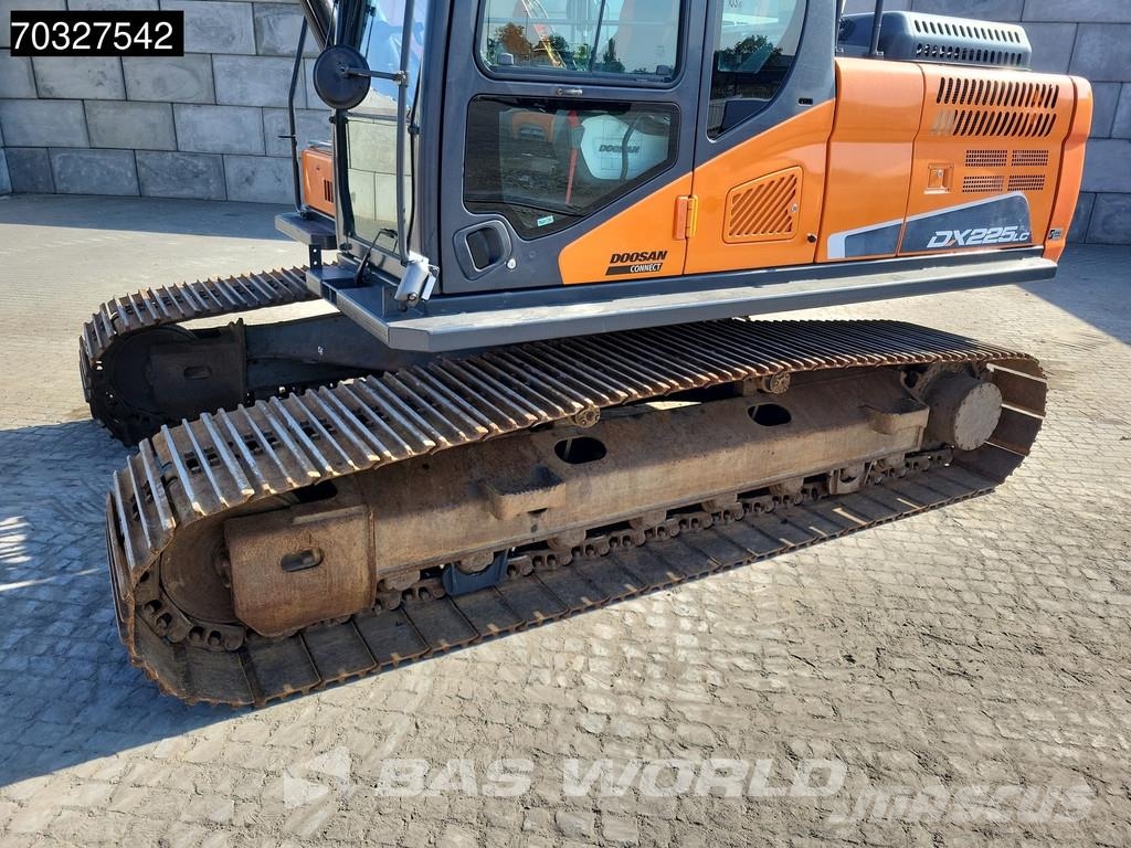 Doosan DX225 LC-5 Kāpurķēžu ekskavatori