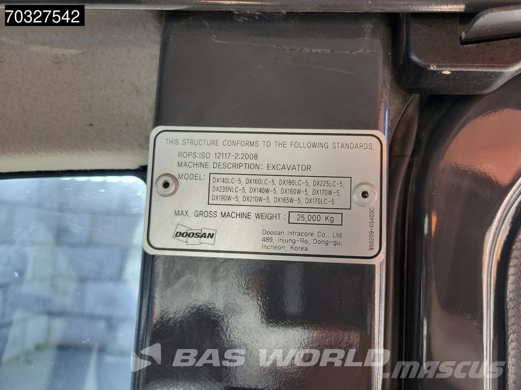 Doosan DX225 LC-5 Kāpurķēžu ekskavatori