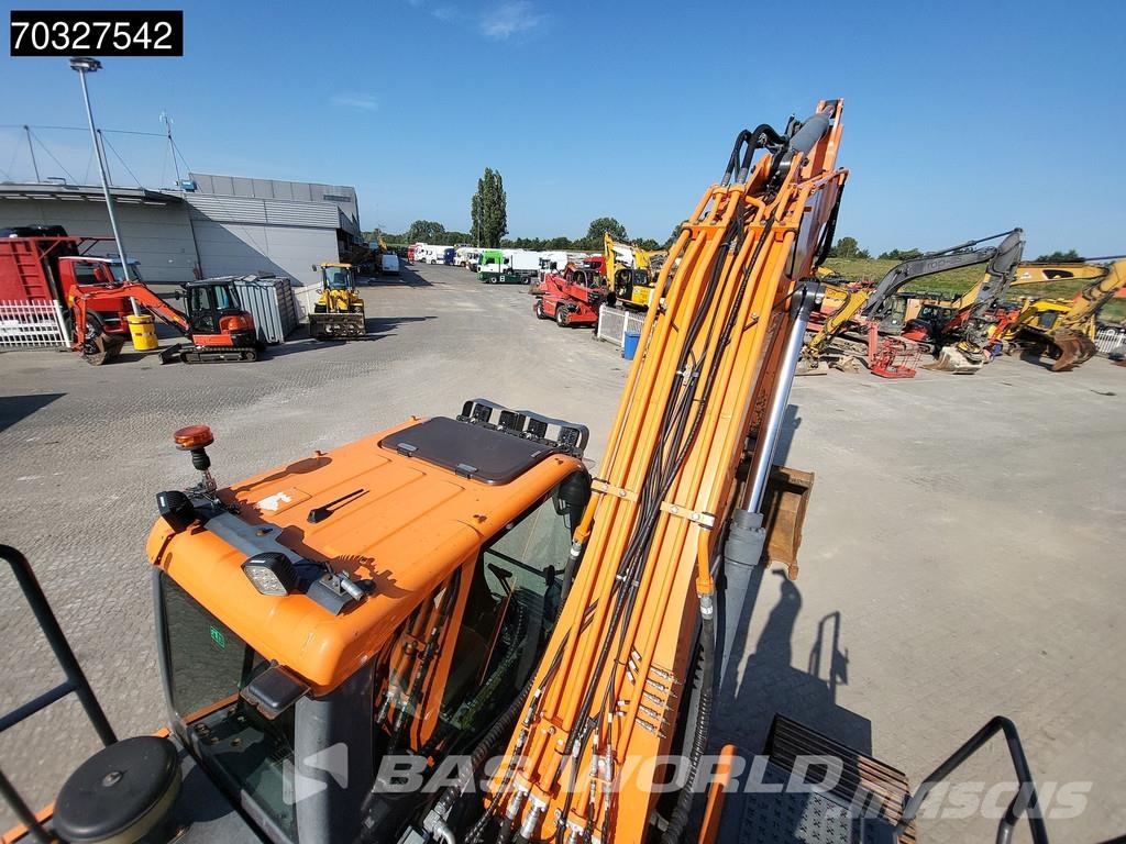 Doosan DX225 LC-5 Kāpurķēžu ekskavatori