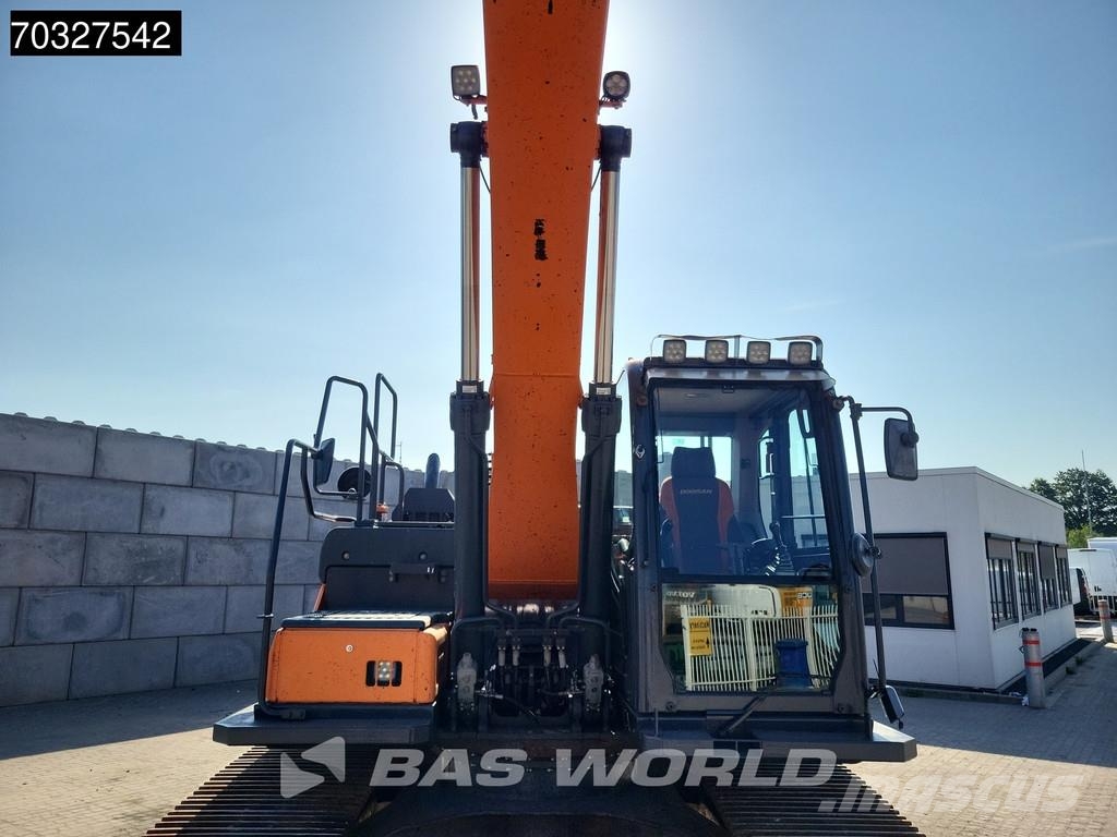 Doosan DX225 LC-5 Kāpurķēžu ekskavatori