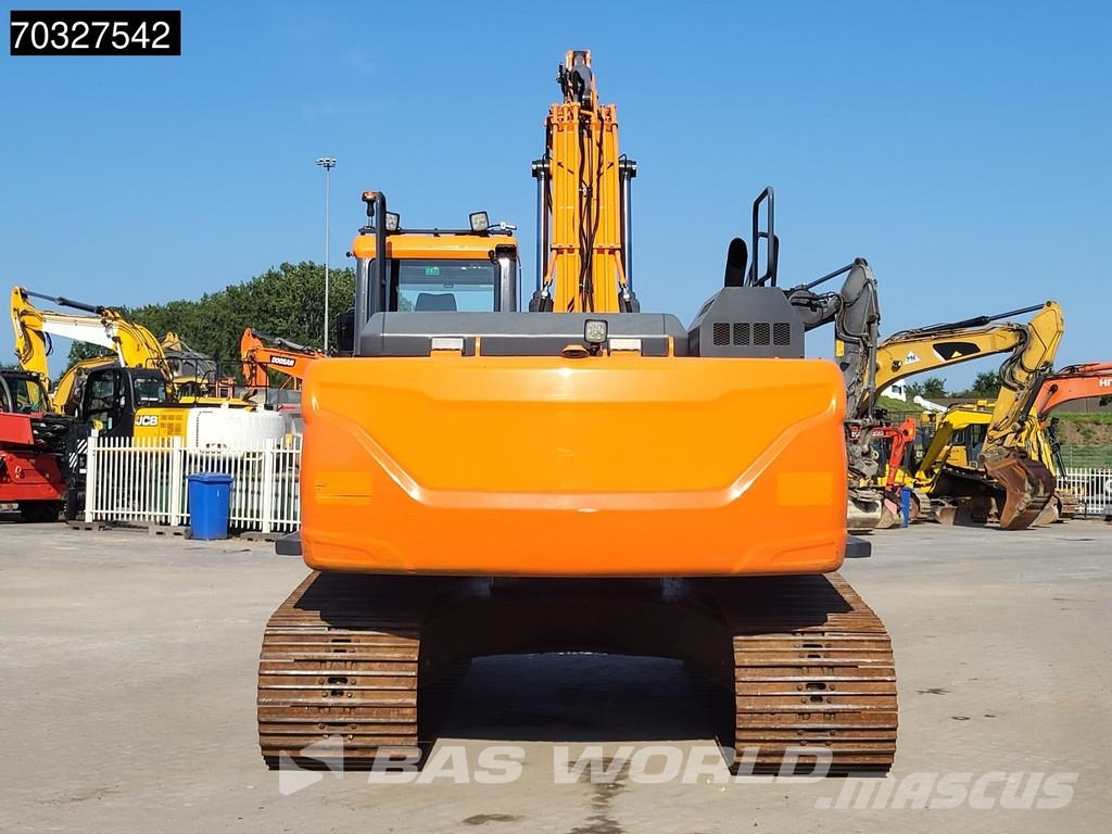 Doosan DX225 LC-5 Kāpurķēžu ekskavatori
