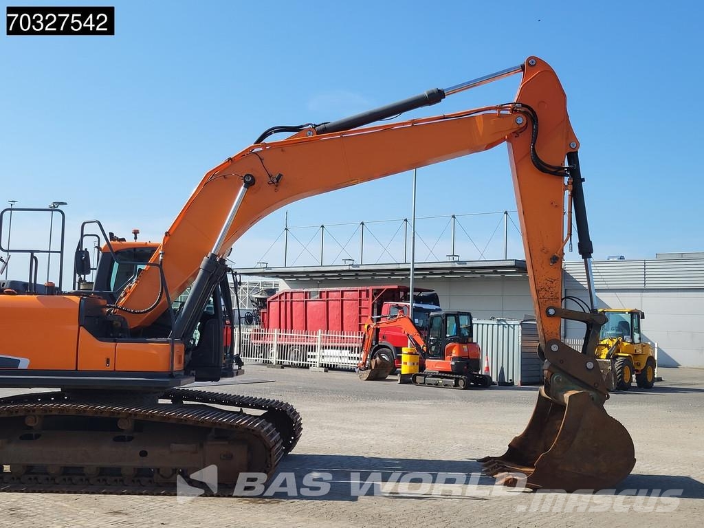 Doosan DX225 LC-5 Kāpurķēžu ekskavatori