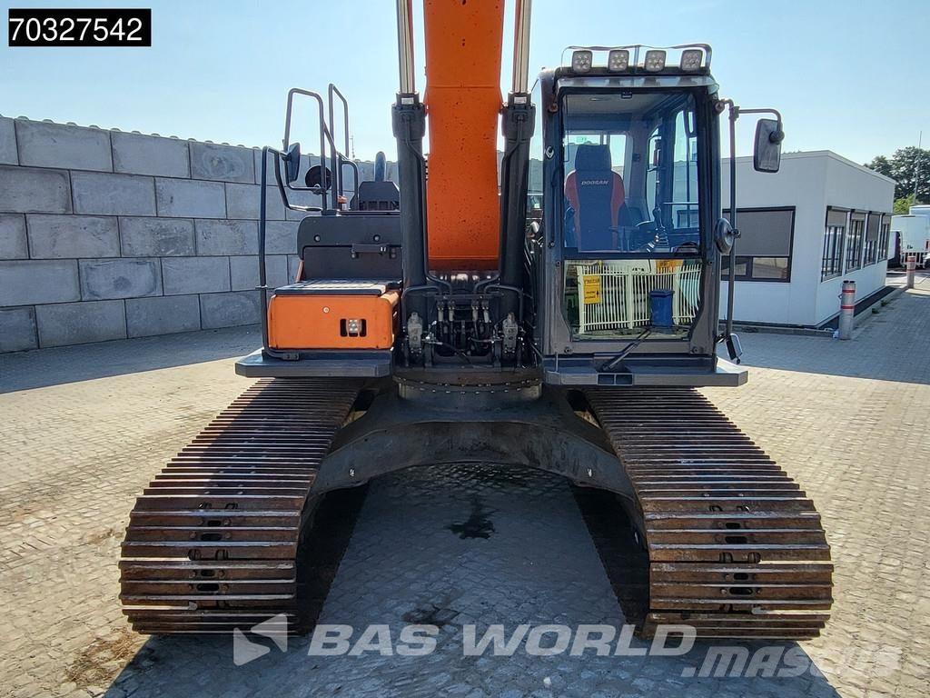 Doosan DX225 LC-5 Kāpurķēžu ekskavatori