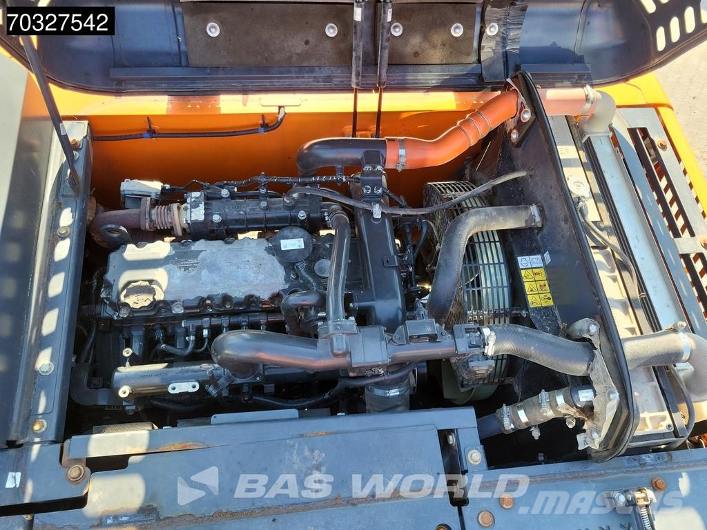 Doosan DX225 LC-5 Kāpurķēžu ekskavatori