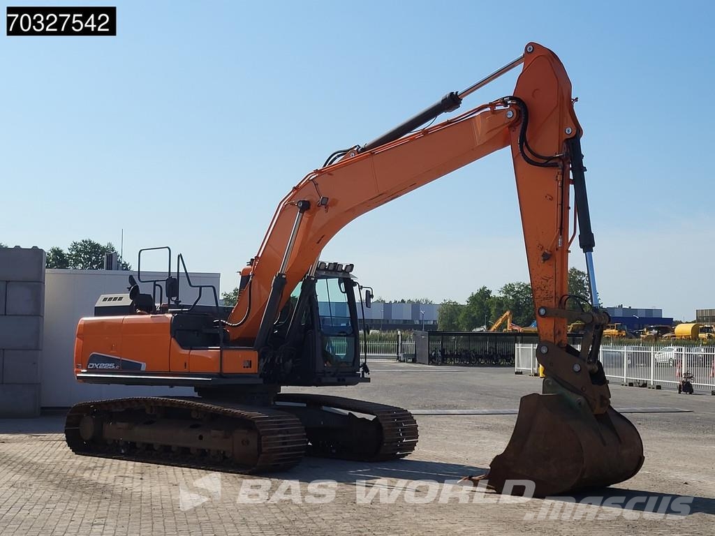 Doosan DX225 LC-5 Kāpurķēžu ekskavatori