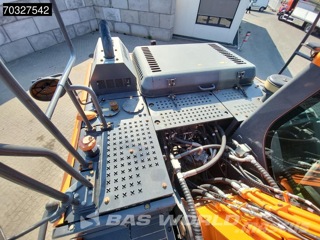 Doosan DX225 LC-5 Kāpurķēžu ekskavatori