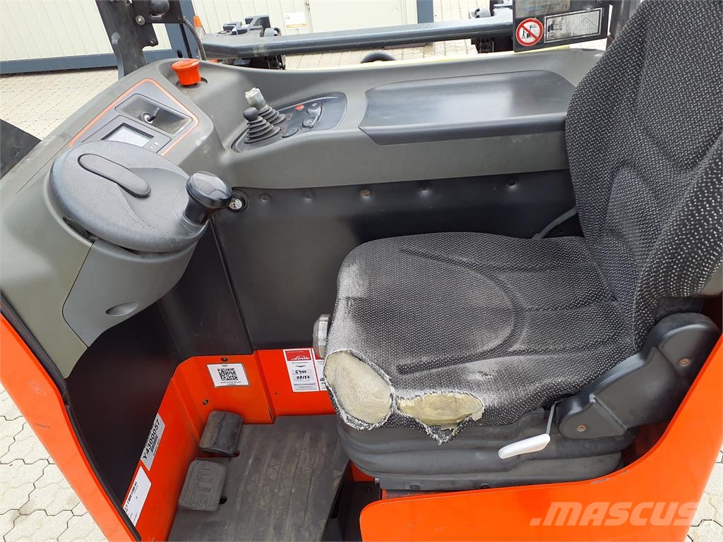 Linde D12RW Savaeigiai rietuvai