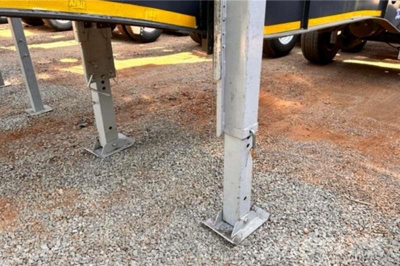 Afrit 18mÂ³ Interlink Side Tipper Trailer Anders