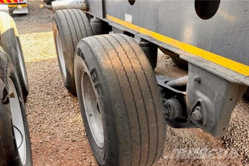 Afrit 18mÂ³ Interlink Side Tipper Trailer Anders