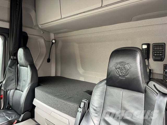 Scania G 460 Trekkers