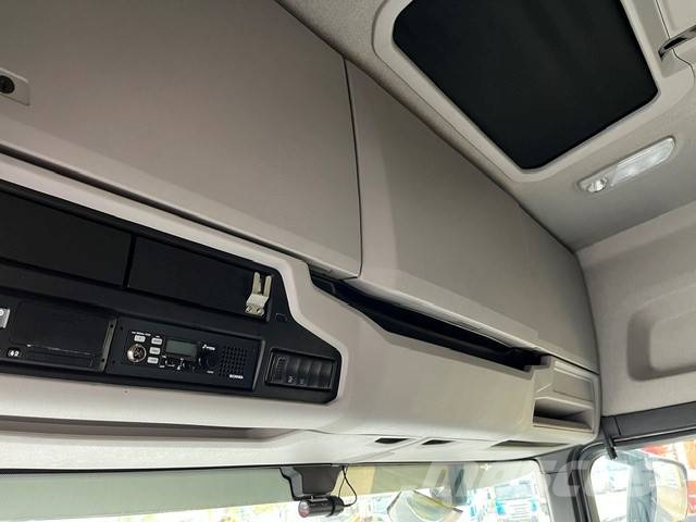 Scania G 460 Trekkers