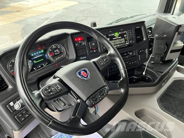 Scania G 460 Trekkers