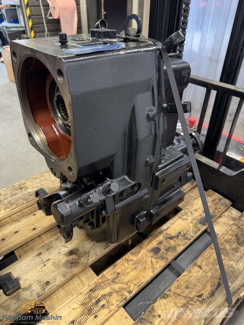 John Deere 1470G KM Certified växellåda / Gearbox Used/Beg الشاسيه والتعليق