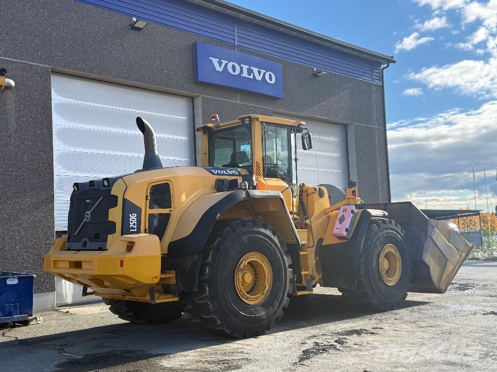 Volvo L 250 G Iekrāvēji uz riteņiem