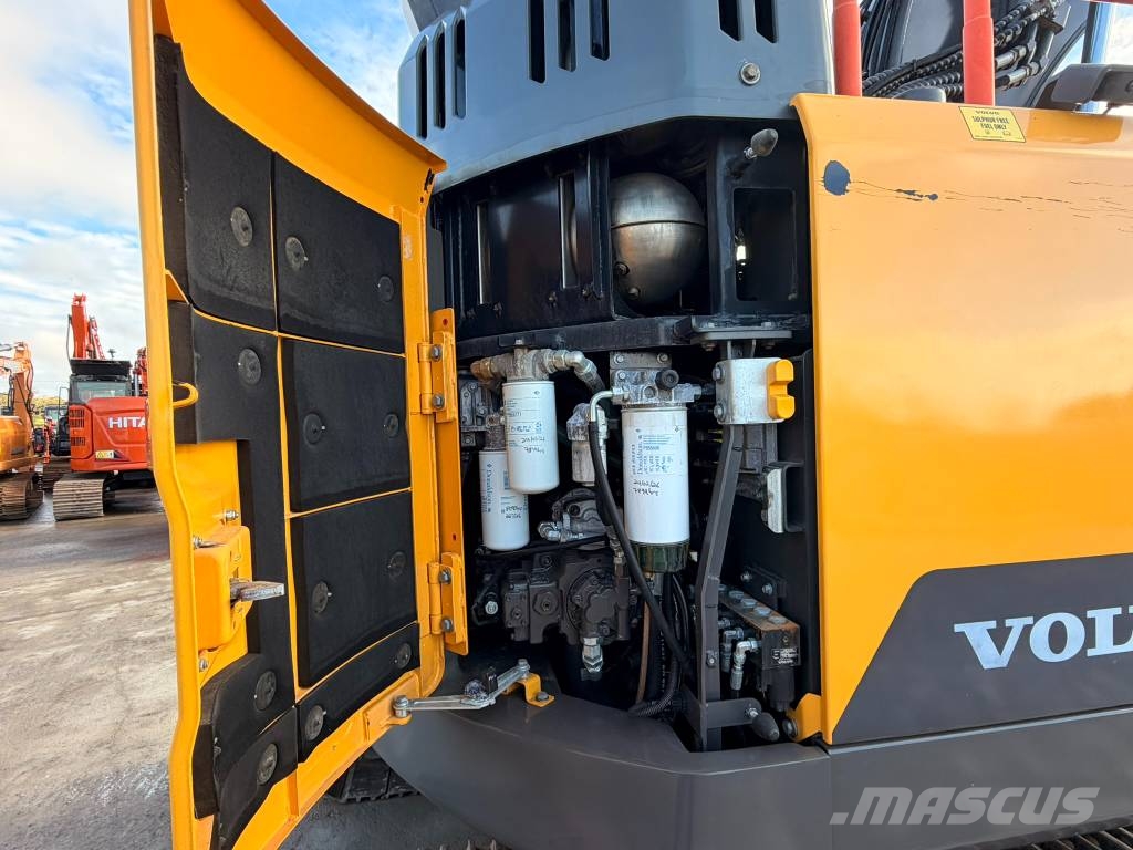 Volvo EC145EL 대형 굴삭기 29톤 이상