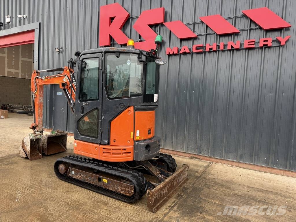 Hitachi ZX 26 U-6 2.7t Mini Excavator with 3 buckets, 2021
