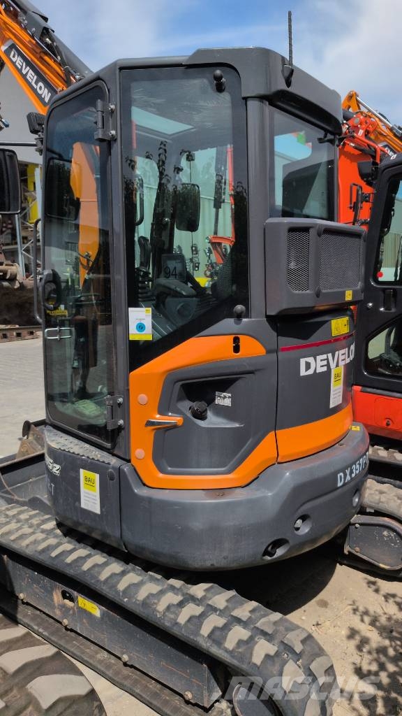 Develon Kurzheckbagger DX 35 Z-7 Excavadoras sobre orugas