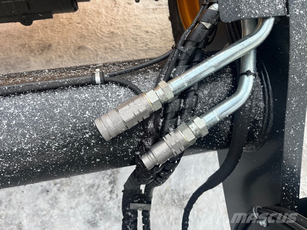 JCB 413 K / Uusi, Takuu 12kk Cargadoras sobre ruedas