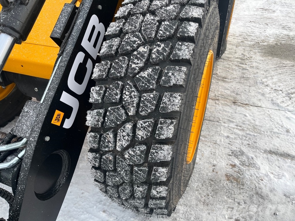 JCB 413 K / Uusi, Takuu 12kk Cargadoras sobre ruedas