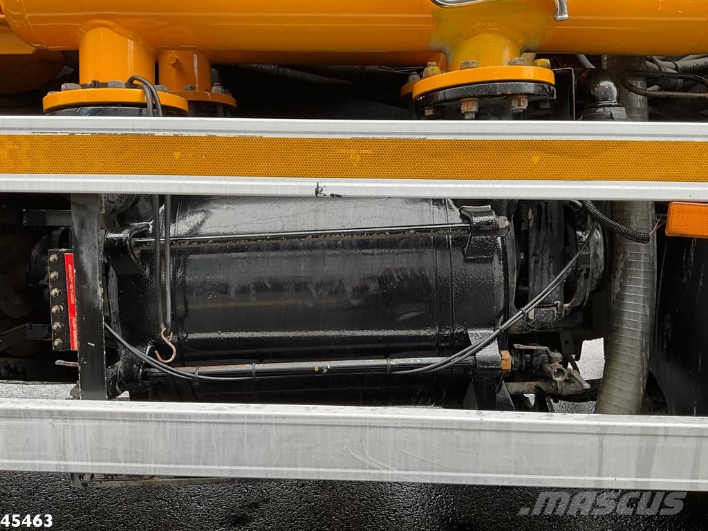 Mercedes-Benz AXOR 2533 Euro 5 Koks Combi Saug- und Druckwagen