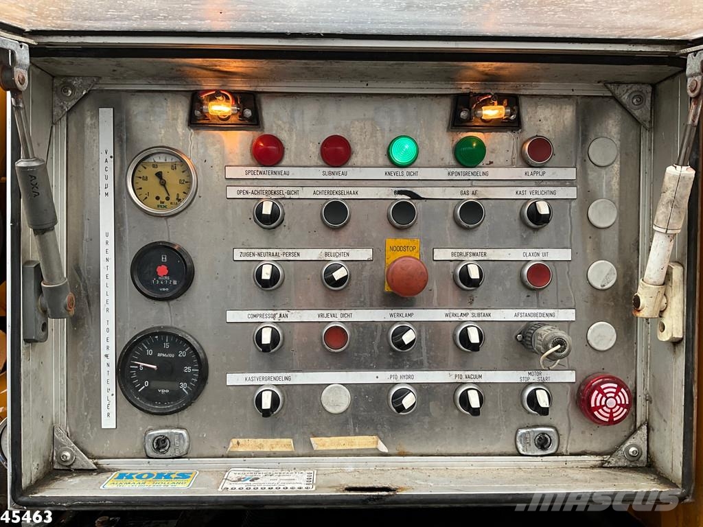 Mercedes-Benz AXOR 2533 Euro 5 Koks Combi Saug- und Druckwagen