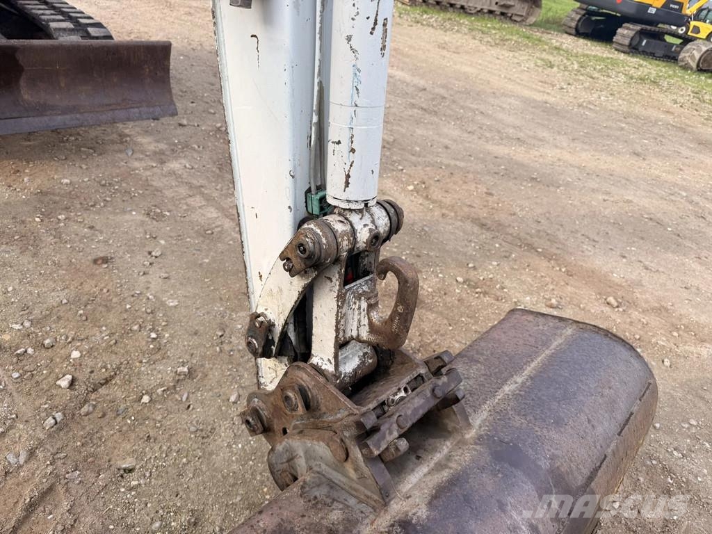 Takeuchi TB125 TB125 소형 굴삭기 7톤 미만