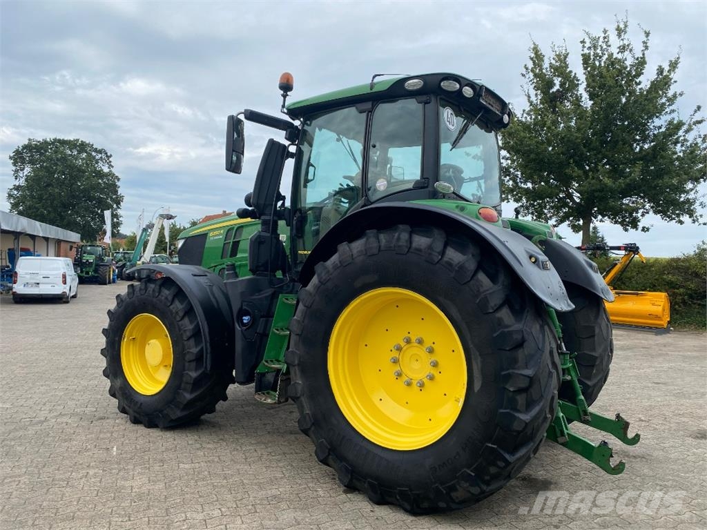 John Deere 6250R Traktoren