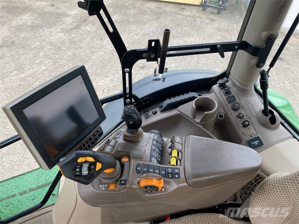 John Deere 6250R Traktoren