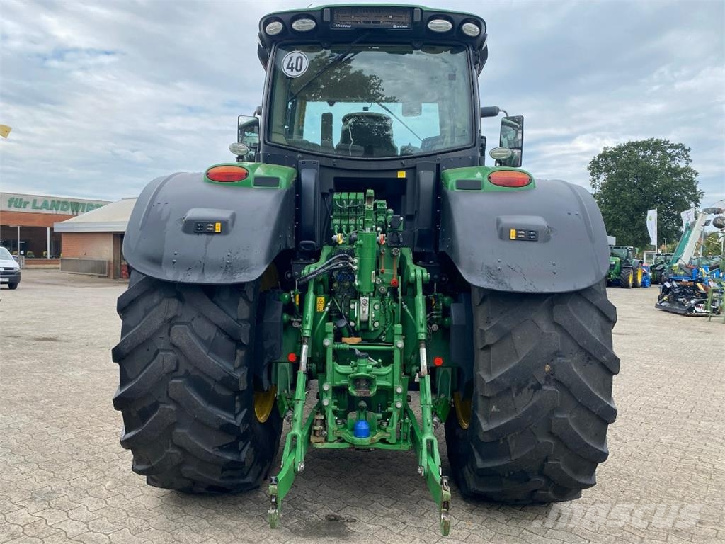 John Deere 6250R Traktoren
