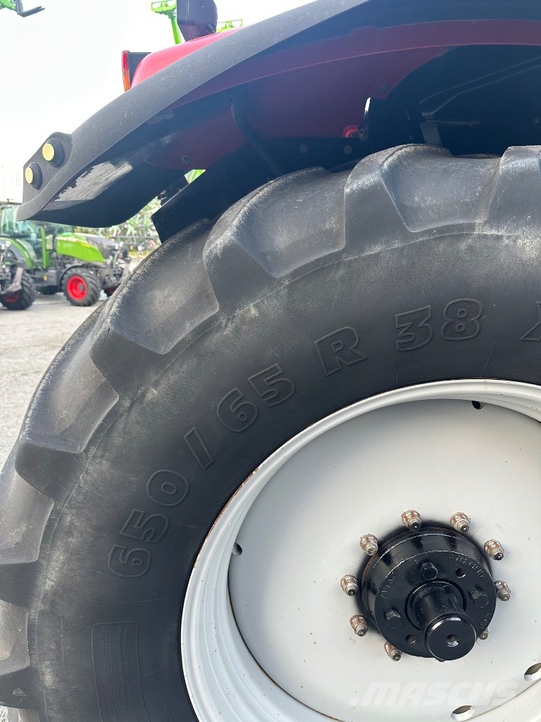 Massey Ferguson 8220 Traktori
