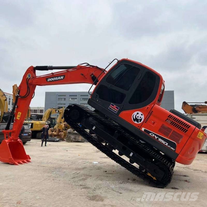 Doosan DX 150 Väikeekskavaatorid 7t-12t