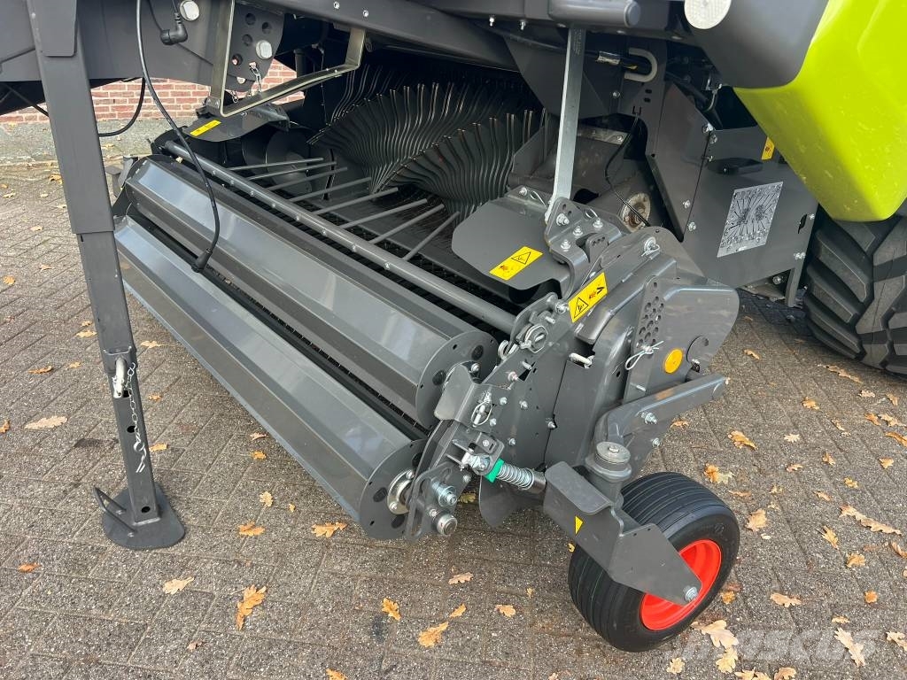 CLAAS Rollant 630 RC Uniwrap Rotopresse
