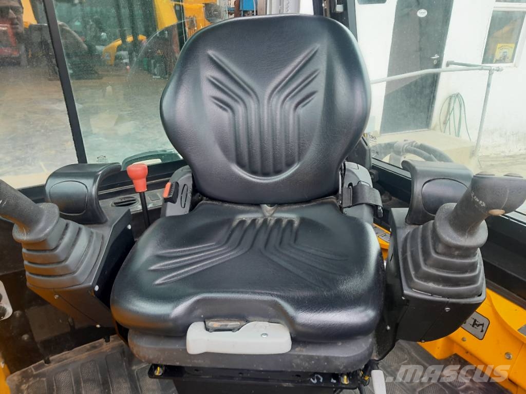 JCB 131 X Bandgrävare