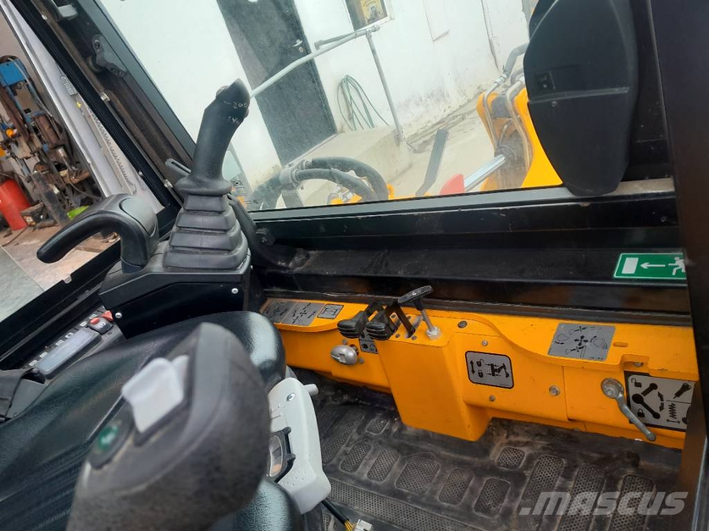 JCB 131 X Bandgrävare