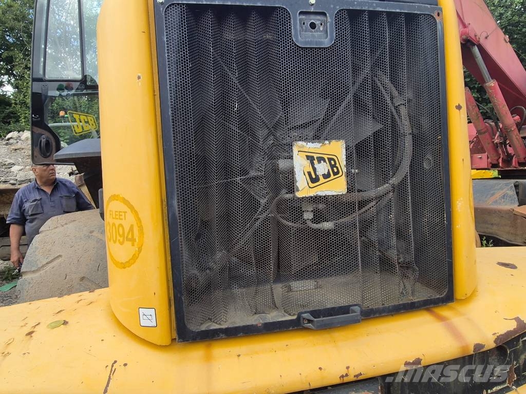 JCB 437 HT لوادر بعجل
