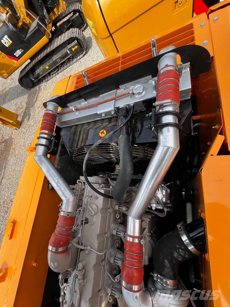 Hyundai 305LC-9T Raupenbagger
