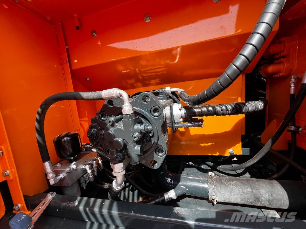 Hyundai 305LC-9T Raupenbagger