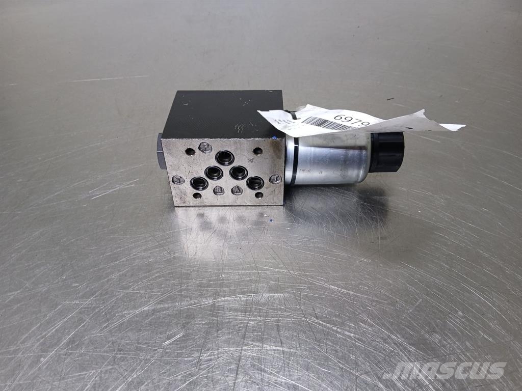 Parker D3W20BNKP30 - NG10 4/2 Valve 12V هيدروليات