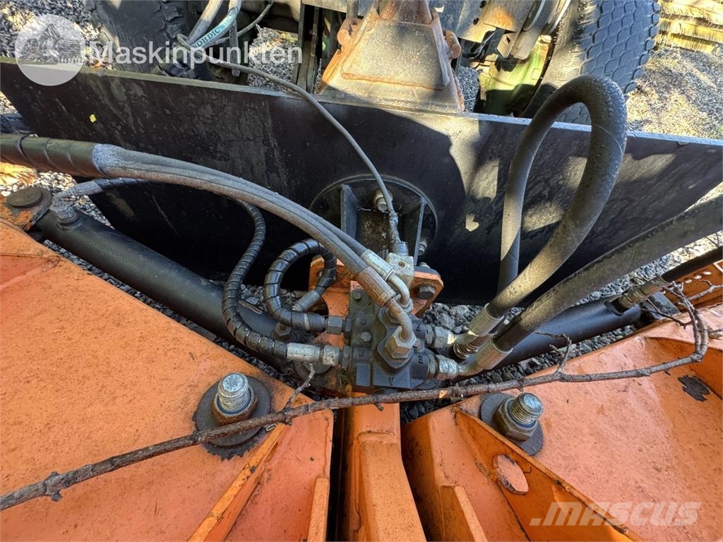 John Deere 4720 Kleintraktoren
