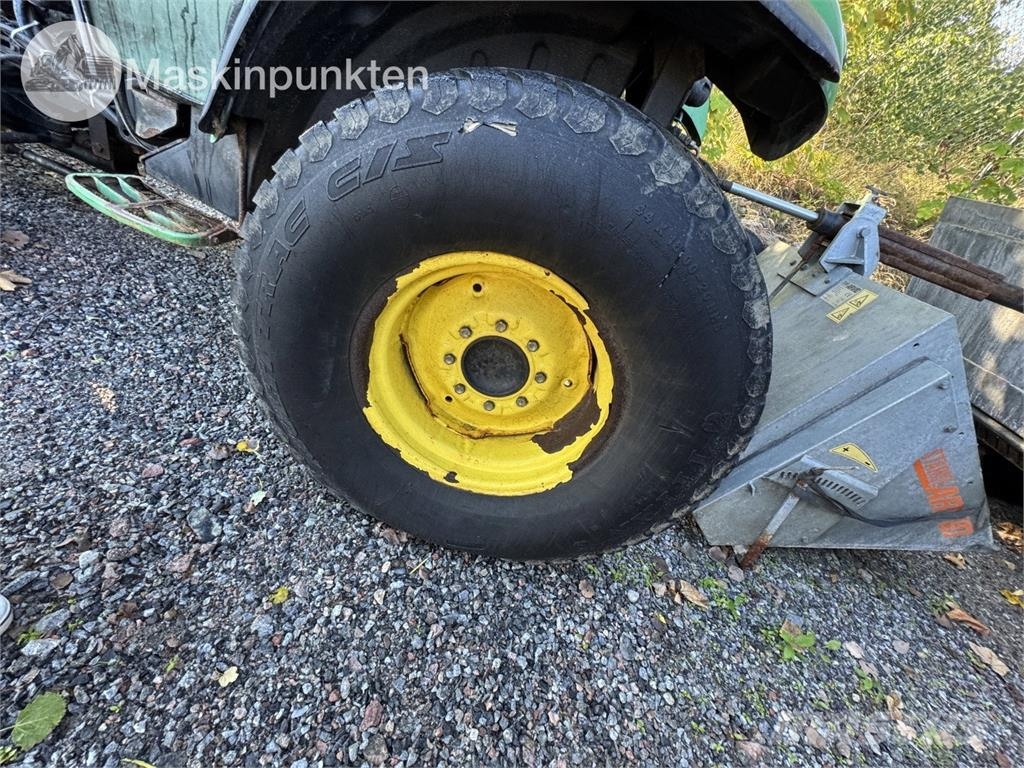 John Deere 4720 Kleintraktoren
