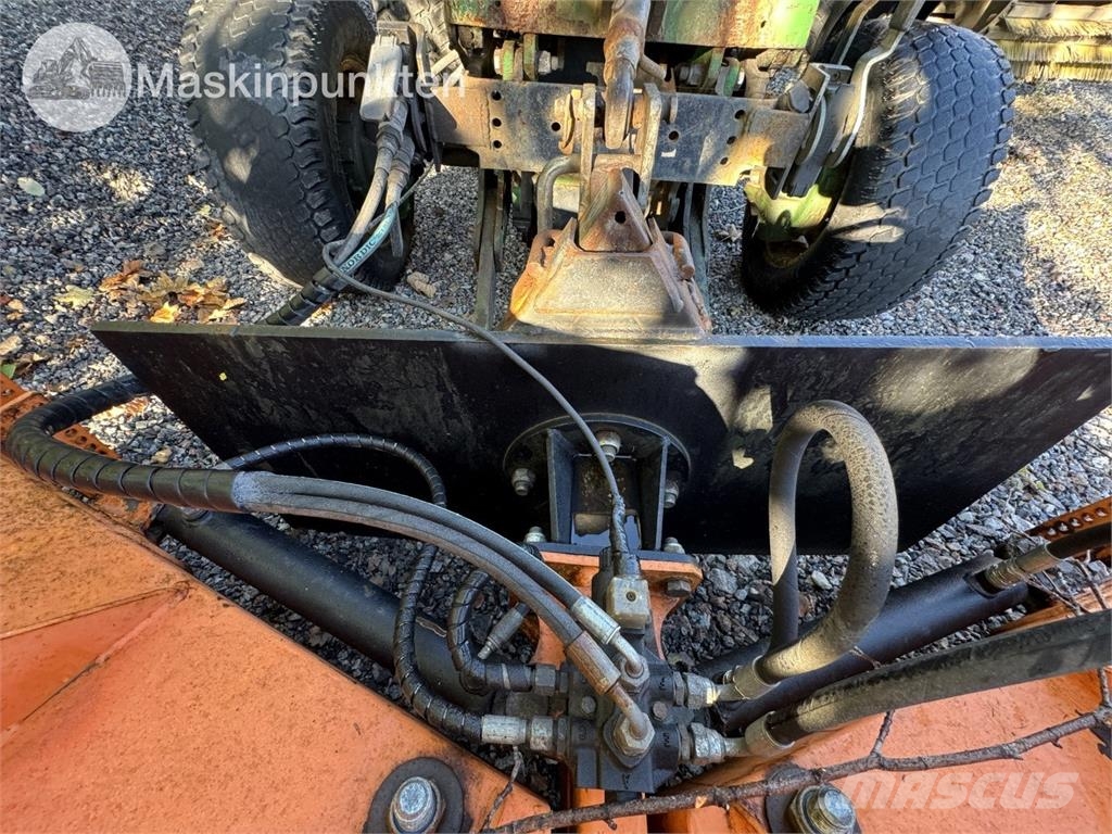 John Deere 4720 Kleintraktoren