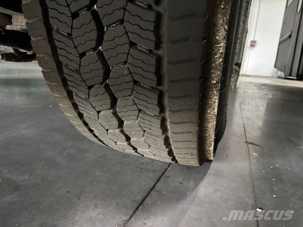 MAN TGX 26.480 Retarder 6x2 Manuel 44 to Lifltachse Влекачи