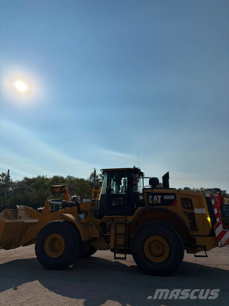 CAT 966M 966M لوادر بعجل