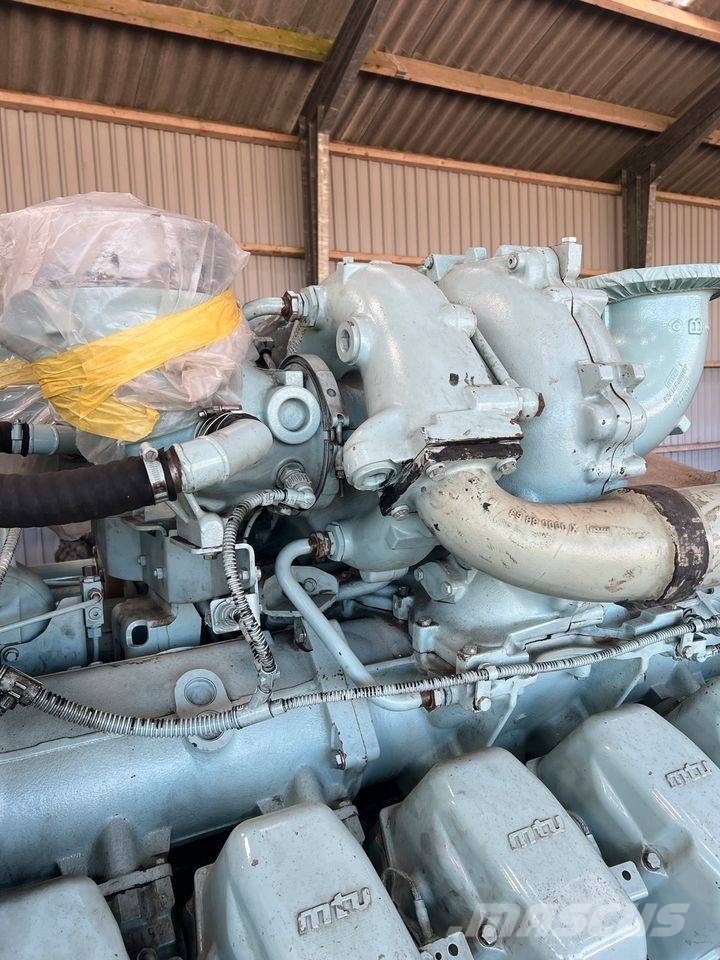 MTU Marine Motor 12V4000P83 Motori
