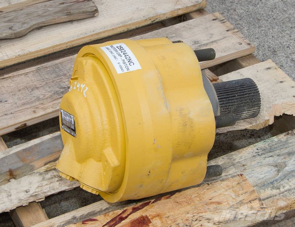 CAT 246C Piston Motor 2582442 2582408 2582520 2582521 Transmissie