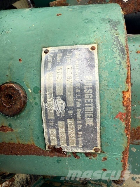 Casagrande MASZT WIERTNICZY MASA 1200 KG Camion foreuse