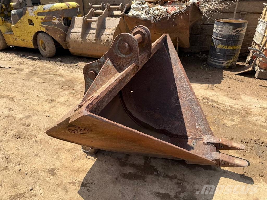 Geith V Bucket Godet