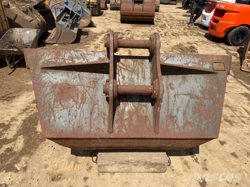 Geith V Bucket Godet