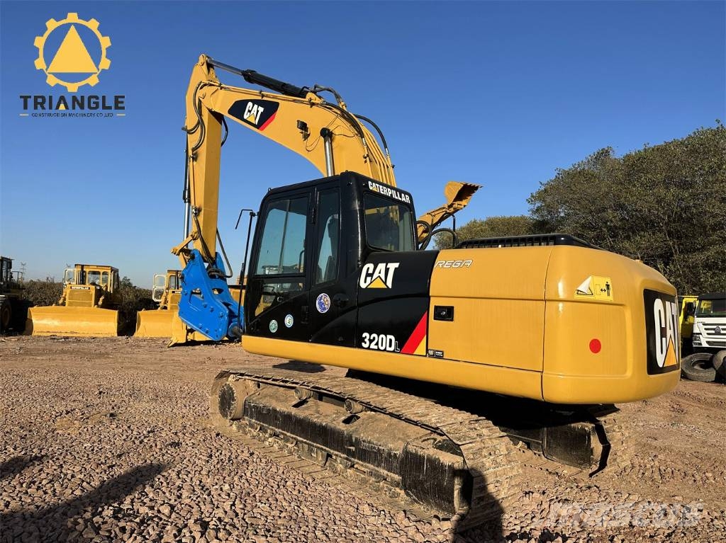 CAT 320 D L Гусеничні екскаватори